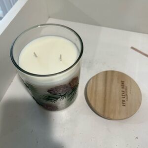 Fresh Pine Scented Candle with Wooden Lid